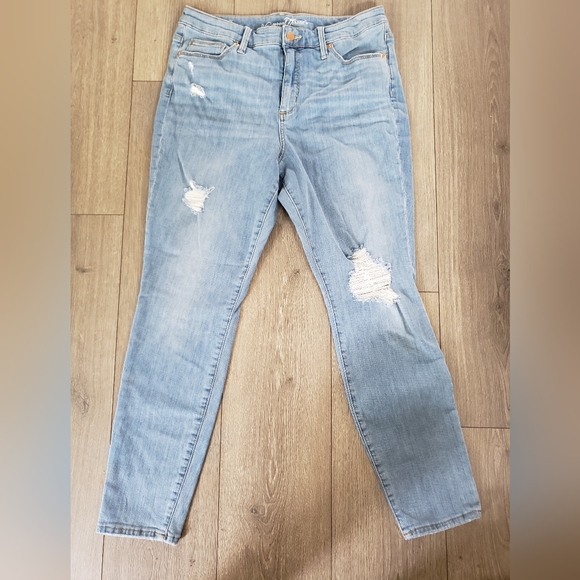 Universal Thread Jeans - Picture 2 of 6